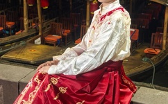 非洲大猪和非洲女人配